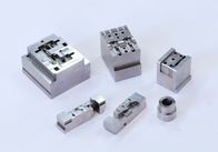 Piccole componenti per lo stampaggio ad iniezione di plastica, parti d'acciaio timbrate/che timbrano della perforazione di precisione le parti d'acciaio